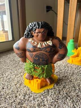 Disney Moana Mega Maui 8-Inch Action Figure Doll